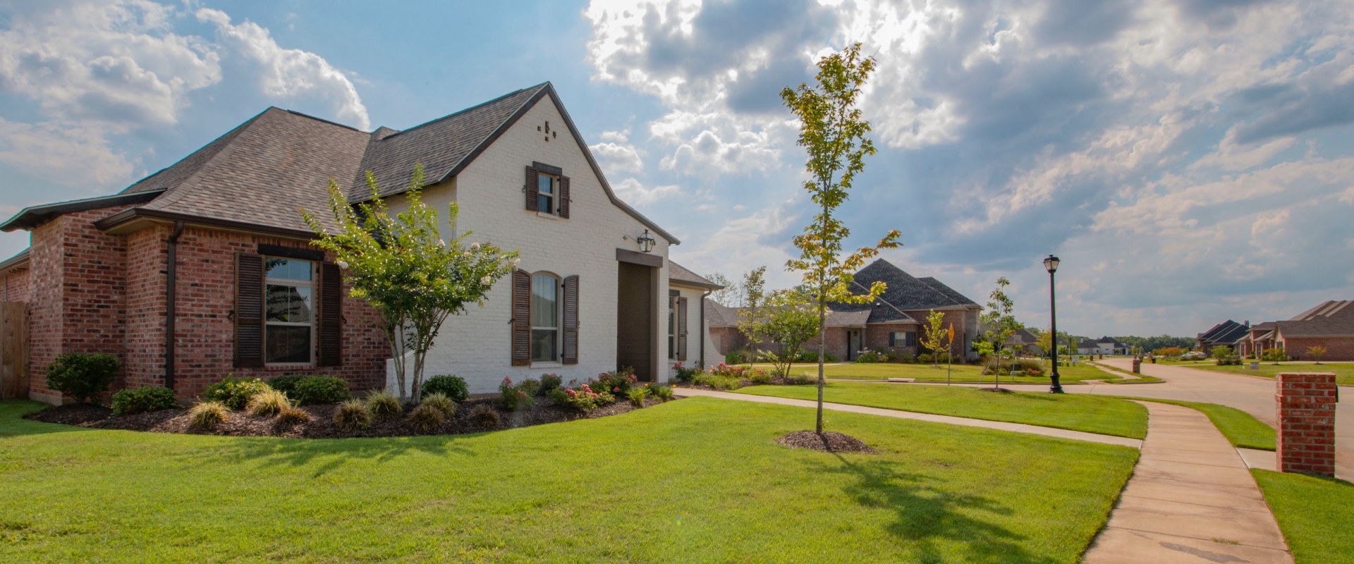 Finding Tenants for Foreclosure Investing: A Guide for Investors