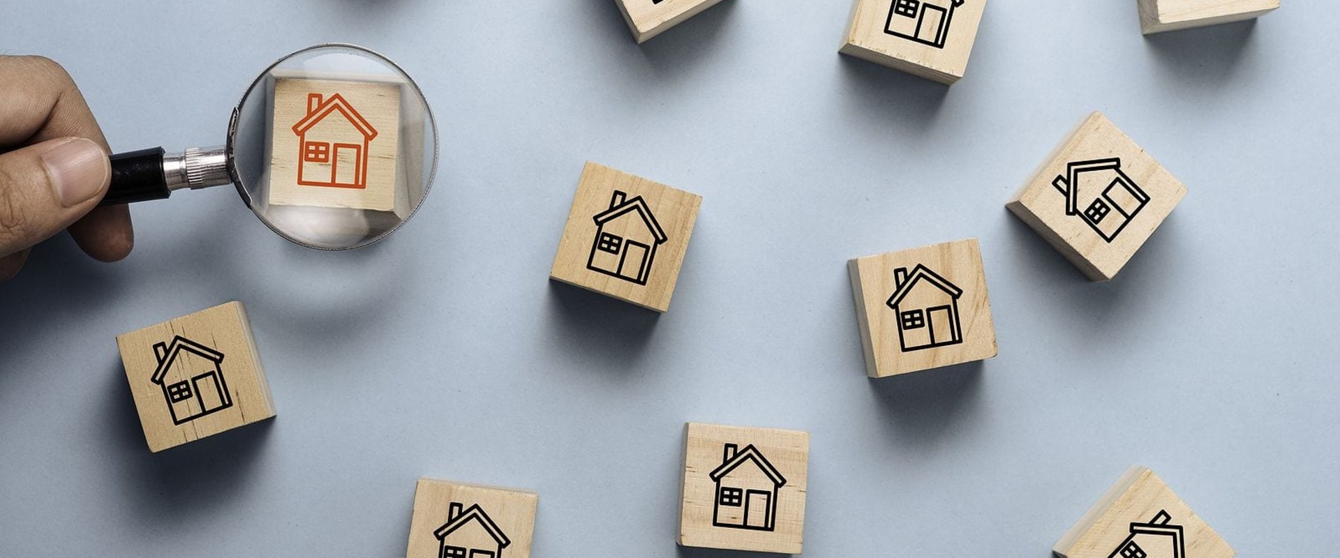 A Comprehensive Guide to Investing in Foreclosed Properties