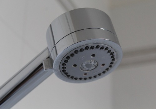 Maximize Foreclosure Investments with Shower Remodeling